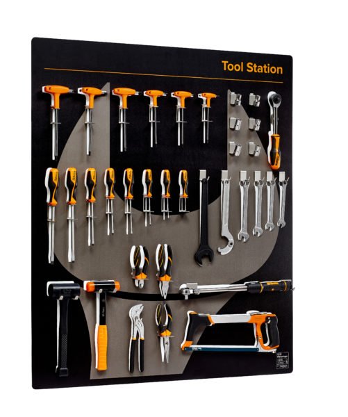 <div class="h4"><B>Tool Station</B></div><div class="caption-text">A beautifully laid out tool station ticking all of the lean boxes!</div>